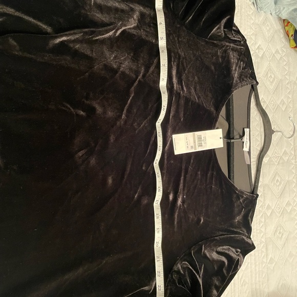 Calvin Klein Women's Black Velvet Top - Picture 8 of 10